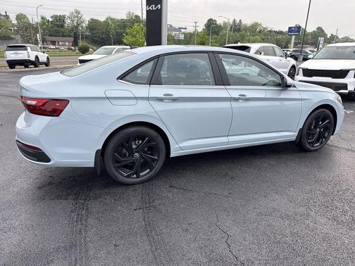 Gray 2026 Volkswagen Jetta 1.5T SE