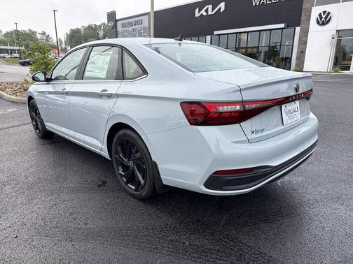 Gray 2026 Volkswagen Jetta 1.5T SE