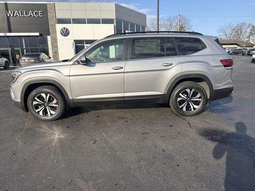 Silver Mist Metallic 2026 Volkswagen Atlas 2.0T SE