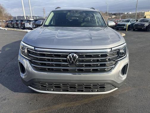 Silver Mist Metallic 2026 Volkswagen Atlas 2.0T SE