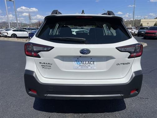 Crystal White Pearl 2025 Subaru Outback