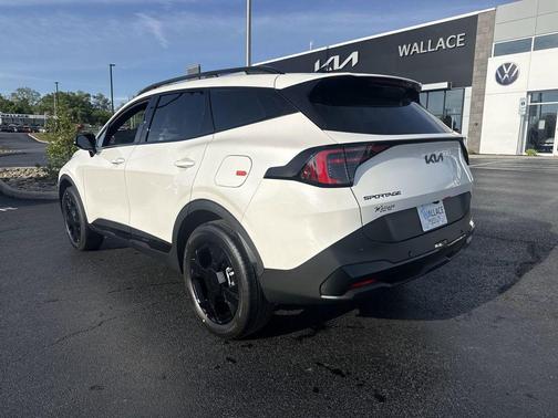 Snow White Pearl 2026 Kia Sportage Hybrid X-Line