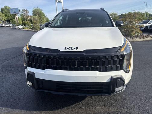 Snow White Pearl 2026 Kia Sportage Hybrid X-Line
