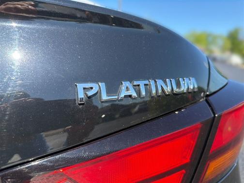 Black 2019 Nissan Altima 2.5 Platinum