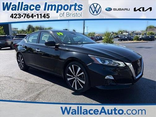 Black 2019 Nissan Altima 2.5 Platinum