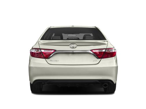 Pearl 2015 Toyota Camry SE