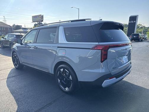 Ceramic Silver 2026 Kia Carnival EX