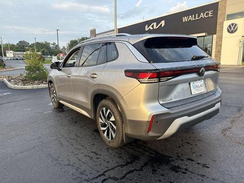 Pyrite 2026 Volkswagen Tiguan 2.0T S