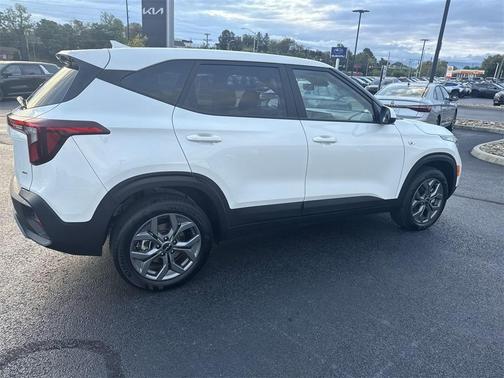 2025 Kia Seltos LX