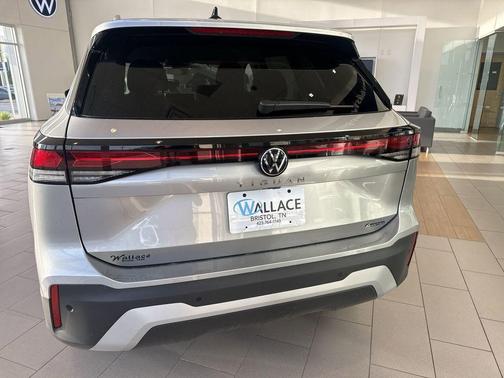 Pyrite 2026 Volkswagen Tiguan 2.0T S