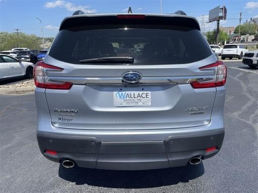 Ice Silver Metallic 2024 Subaru Ascent Limited