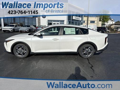 Snow White Pearl 2026 Kia K4 LXS