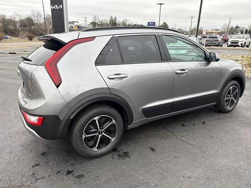 2025 Kia Niro LX