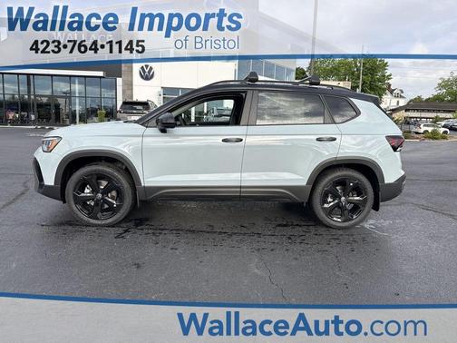 Gray 2026 Volkswagen Taos 1.5T SE Black