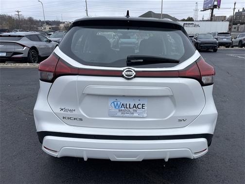 2021 Nissan Kicks SV