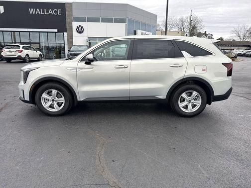 Ivory Silver 2026 Kia Sorento LX