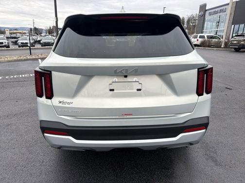 Ivory Silver 2026 Kia Sorento LX