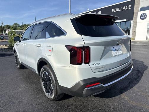 Ivory Silver 2026 Kia Sorento S