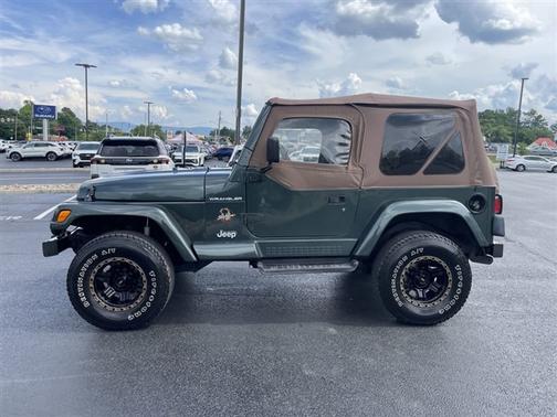 Green 2002 Jeep Wrangler Sahara