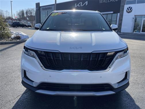 2023 Kia Carnival EX