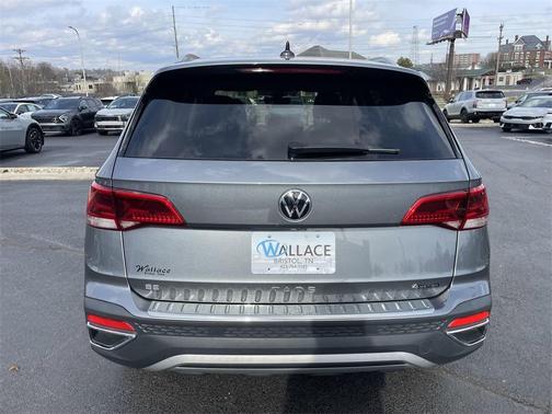 2024 Volkswagen Taos 1.5T SE