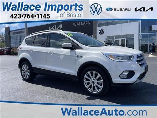 White Platinum Clearcoat Metallic 2017 Ford Escape Titanium
