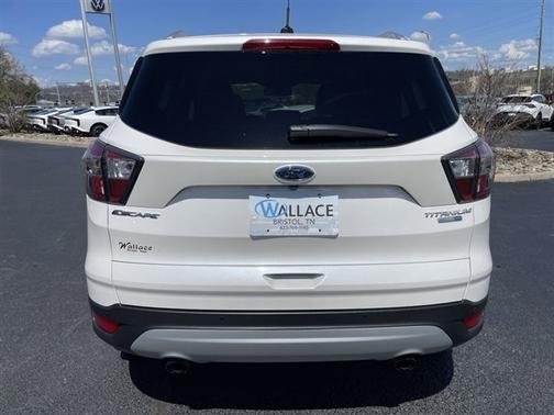 White Platinum Clearcoat Metallic 2017 Ford Escape Titanium