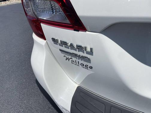Crystal White Pearl 2018 Subaru Outback 2.5i Limited