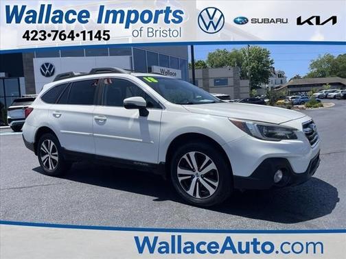 Crystal White Pearl 2018 Subaru Outback 2.5i Limited