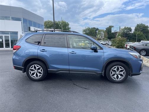 Horizon Blue Pearl 2021 Subaru Forester Premium