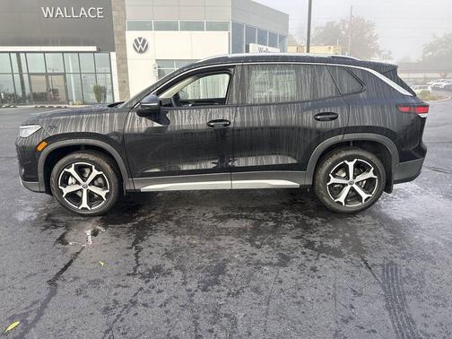Deep Black Pearl Effect 2026 Volkswagen Tiguan 2.0T SE