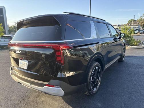 Aurora Black Pearl 2026 Kia Carnival EX