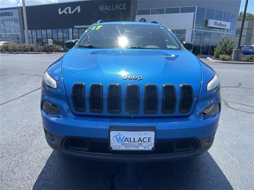 2017 Jeep Cherokee Sport