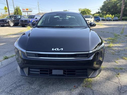 Aurora Black Pearl 2026 Kia K4 LXS