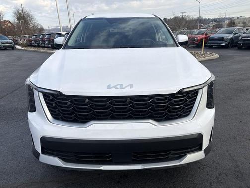 Glacial White Pearl 2026 Kia Sorento LX