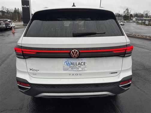 2025 Volkswagen Taos 1.5T SE