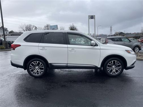 2018 Mitsubishi Outlander SE