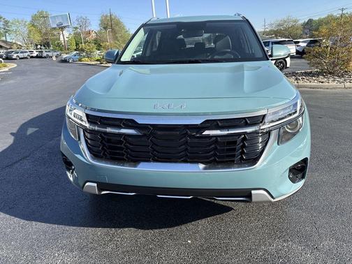 Blue 2026 Kia Seltos EX