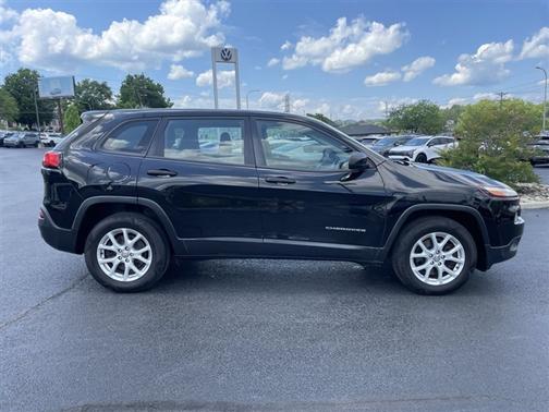 Diamond Black 2017 Jeep Cherokee Sport