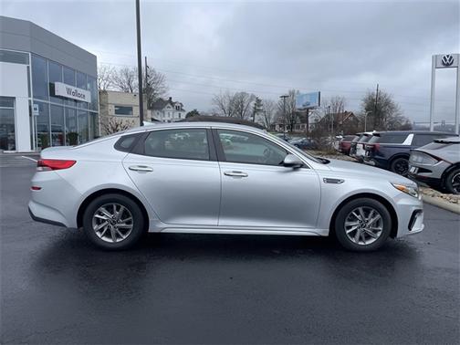 2019 Kia Optima LX