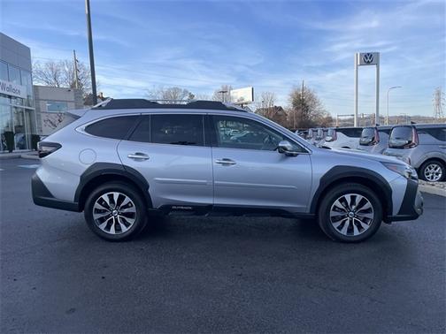 2023 Subaru Outback Touring XT