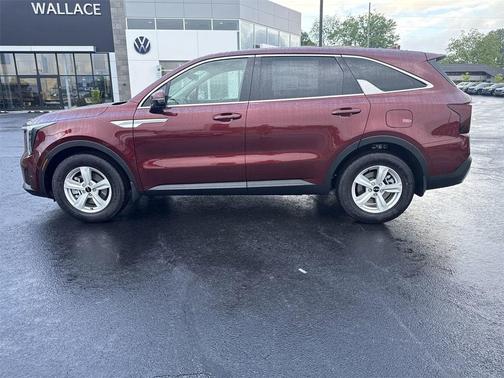 2025 Kia Sorento LX