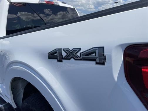 Oxford White 2024 Ford F-150 XLT