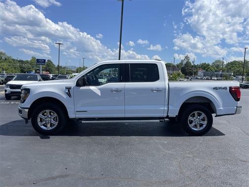 Oxford White 2024 Ford F-150 XLT