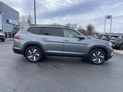 2024 Volkswagen Atlas 2.0T SE