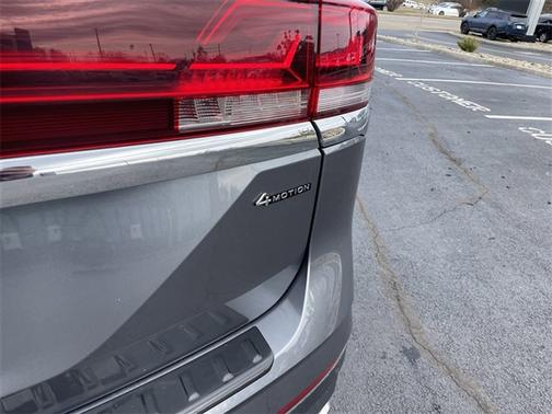 2024 Volkswagen Atlas 2.0T SE