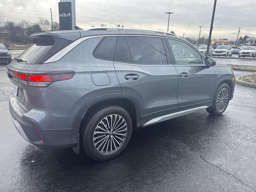 Platinum Gray Metallic 2026 Volkswagen Tiguan 2.0T S