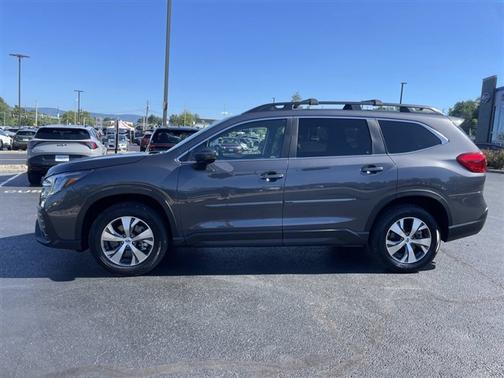 Magnetite Gray Metallic 2025 Subaru Ascent Premium