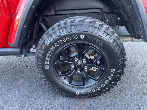 2024 Jeep Gladiator Sport