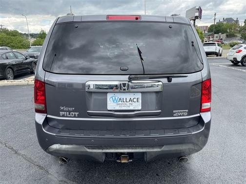 Gray 2015 Honda Pilot Touring